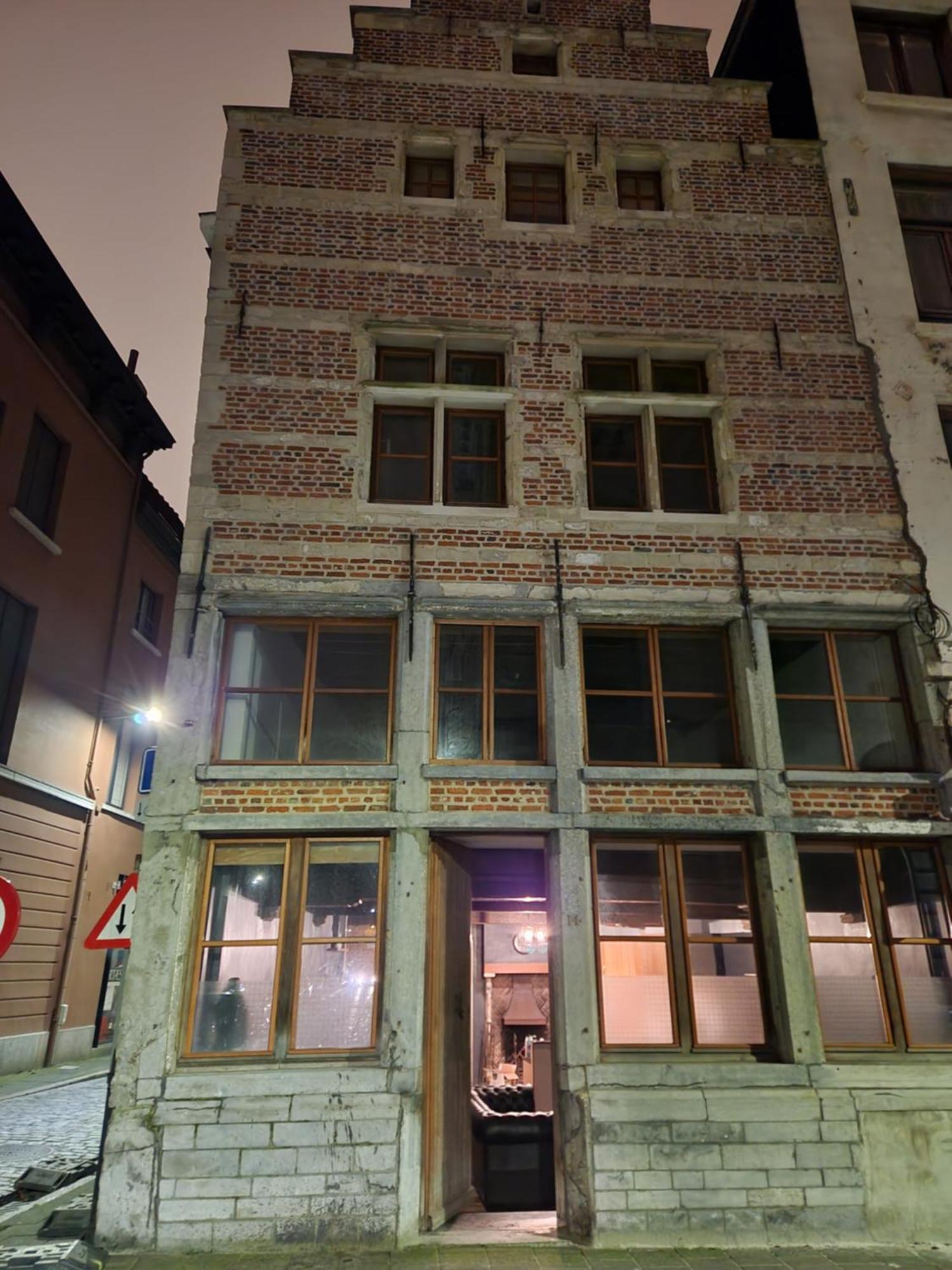 Viktoria Hostel Anvers Exterior foto